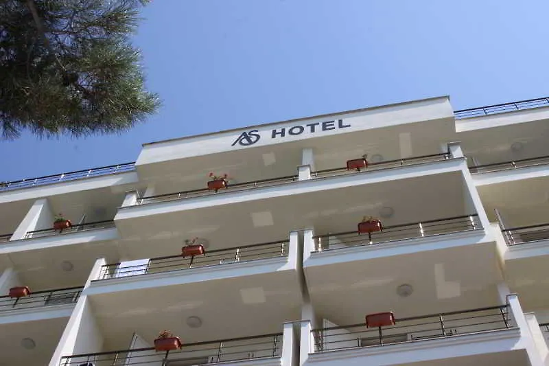 As Hotel Golem