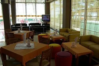 As Hotel Golem
