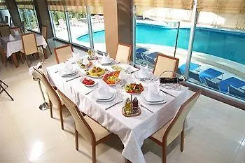 As Hotel Golem