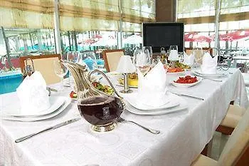 As Hotel Golem