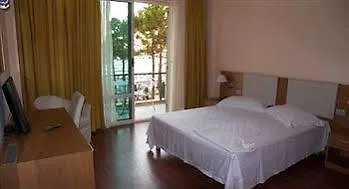 As Hotel Golem