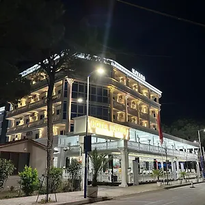 4* Hotel Ujvara
